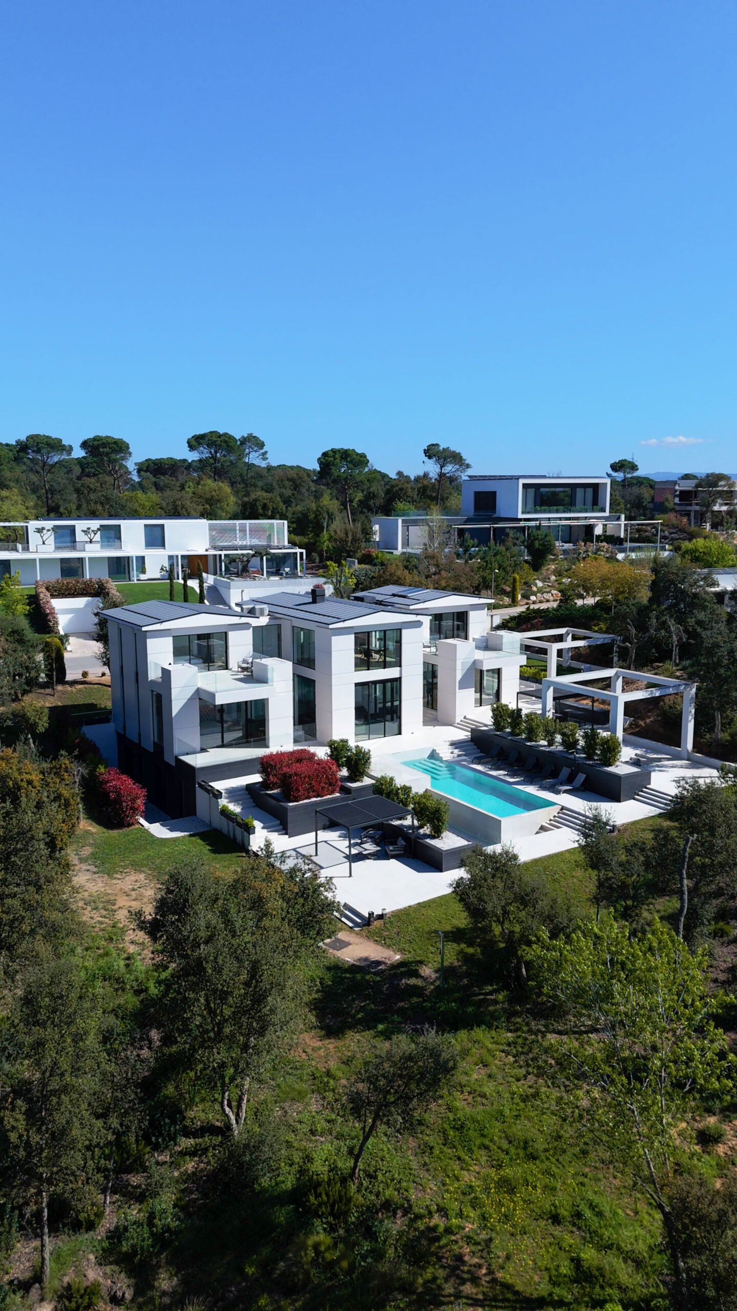 Fotografía y video inmobiliario de alta calidad para propiedades de lujo, real estate, inmobiliaria, hoteles y campings en Barcelona, Maresme y Gerona optimizado para SEO